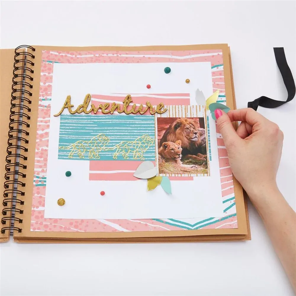 Album na scrapbooking, 30x30 natural so stuhou, 84 strán
